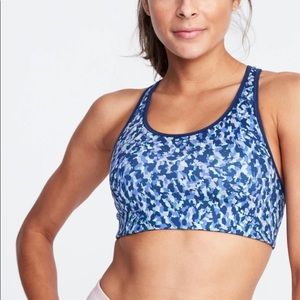 🎄7 for $50 SALE!! Old Navy active sports bra